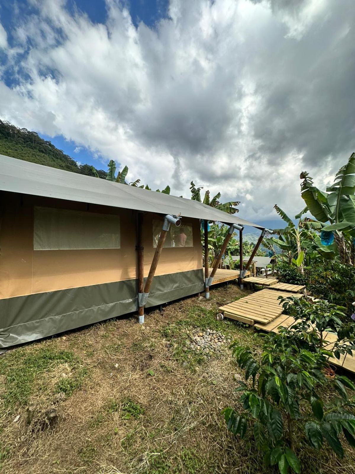 Glamping Jardin Hotel Buitenkant foto
